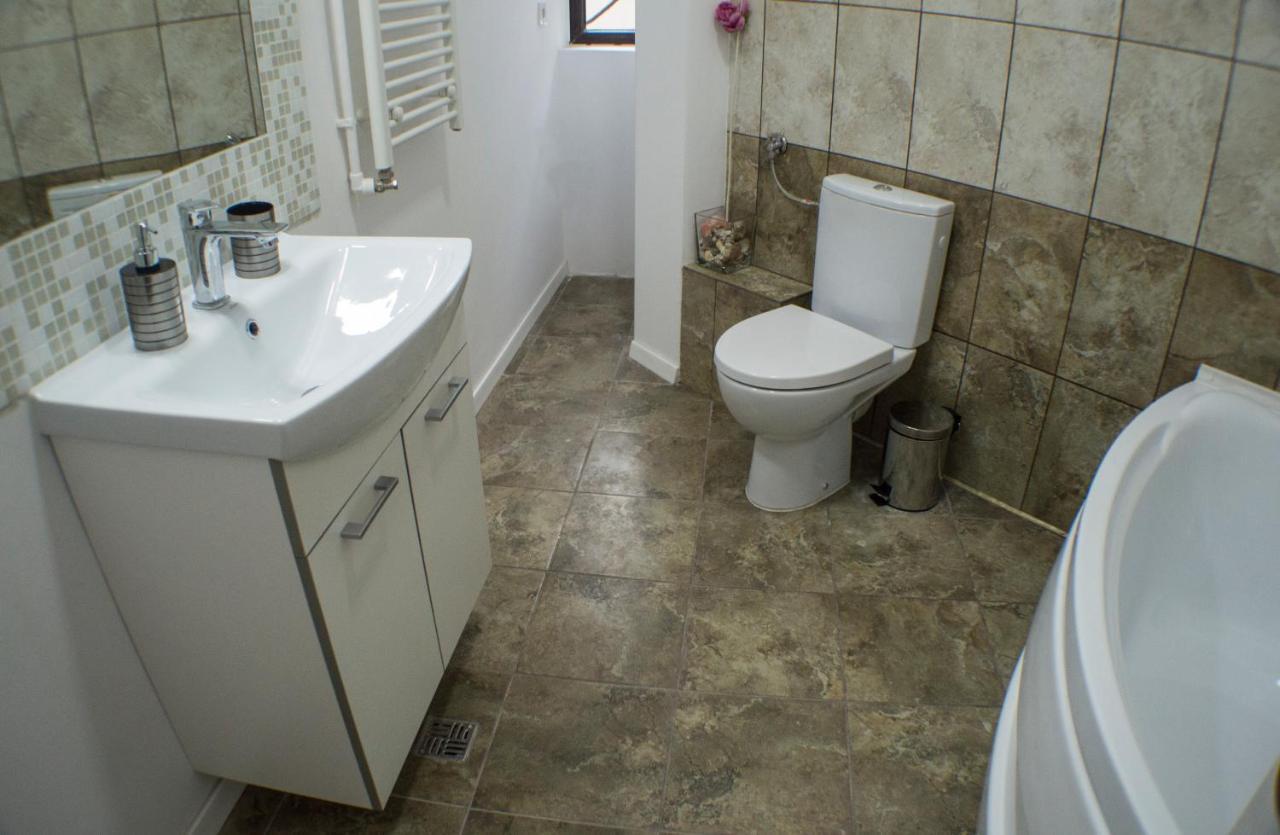 Central Green House Bucureşti Ngoại thất bức ảnh